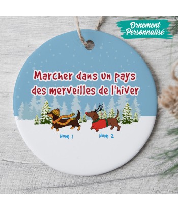 Marcher dans un pays - Amoureux des chiens, Teckel - Ornement de Noël personnalisé - 0024O010C de la marque