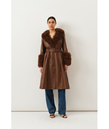 Foxy Shearling Coat — Walnut plus qu'un jeu 