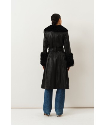 Foxy Shearling Coat — Black paiement sécurisé