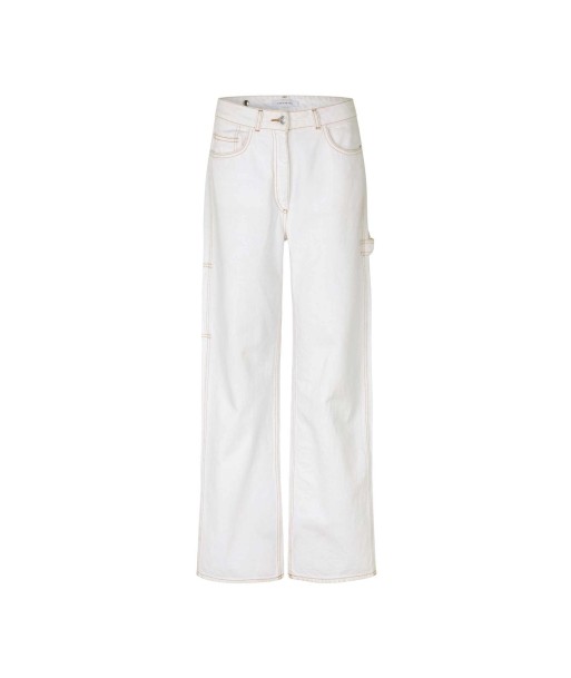 Salma Jeans — White ouvre sa boutique