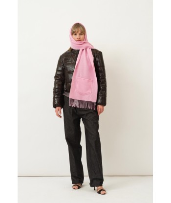 Schatter Scarf — Baby Pink d'Europe débarque