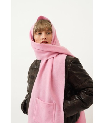 Schatter Scarf — Baby Pink d'Europe débarque