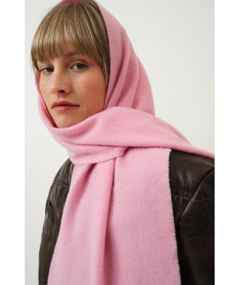 Schatter Scarf — Baby Pink d'Europe débarque