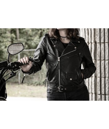 Rockstar - Women's Motorcycle Leather Jacket brillant des détails fins