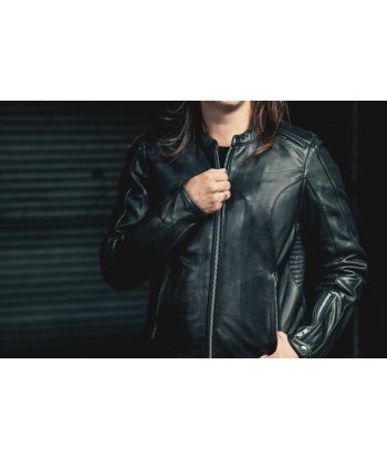 Cyclone - Women's Motorcycle Leather Jacket de l' environnement